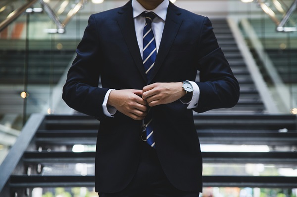 Conditiile prevazute in anuntul de recrutare pot fi eliminatorii? Specialistii explica
