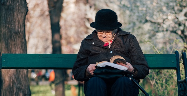 Cresterea varstei de pensionare la 65 de ani pentru fiecare om care lucreaza in Romania!